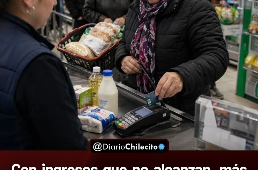 Con ingresos que no alcanzan, más familias financian comida, salud y servicios mientras el consumo sigue en retroceso.