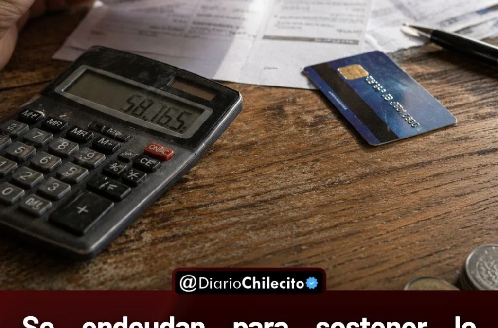 Se endeudan para sostener lo básico: 6 de cada 10 hogares arrastran deudas fuera del sistema y la mora ya se disparó.