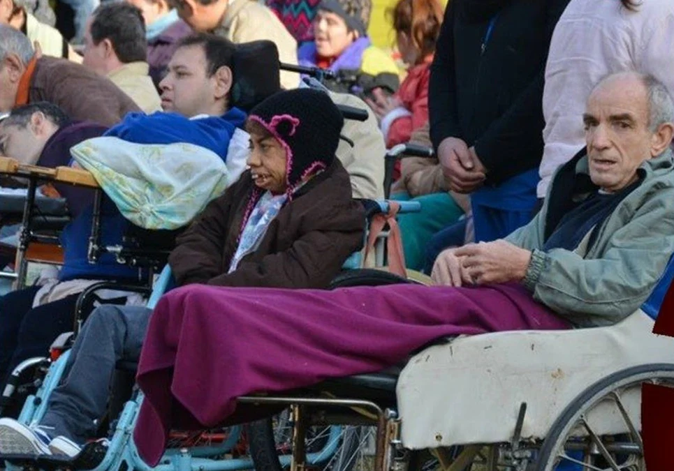 “Desde noviembre no mandan remedios, pañales ni alimentos”: el duro reclamo de un hogar que cuida personas con discapacidad en Bs.As.