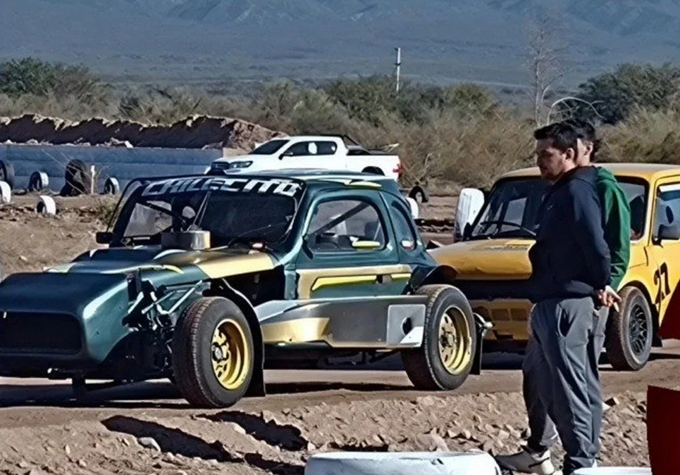 Dirigentes y pilotos se reúnen para delinear el torneo de automovilismo local: buscan garantizar un buen parque de autos para el público.