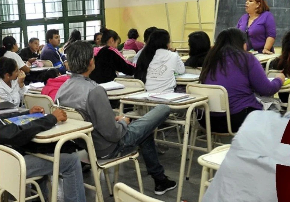 Especialista en Educación defendió la necesidad de poner límites en el aula, y aseguró que «muchos docentes hoy tienen miedo».