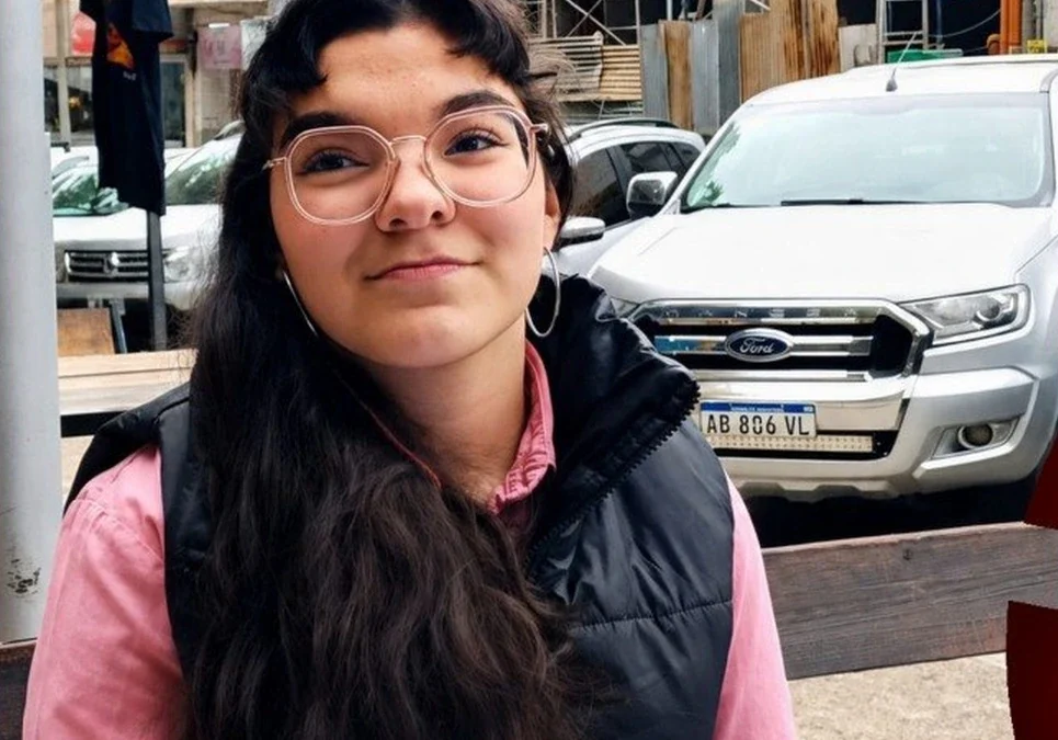 Tiene 14 años, prepara la publicación de su primer libro y  sueña con editar su propia obra literaria basada en la resiliencia familiar.