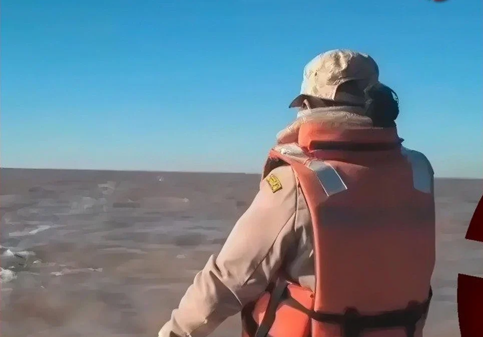 Desaparecieron cinco pescadores en el Río de la Plata: el misterio rodea la búsqueda ya que la lancha contaba con GPS y alta tecnología.