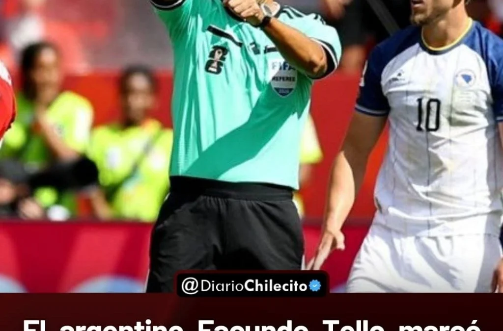 El argentino Facundo Tello marcó un hito en los Mundiales al aplicar por primera vez la regla que castiga la demora en los laterales.