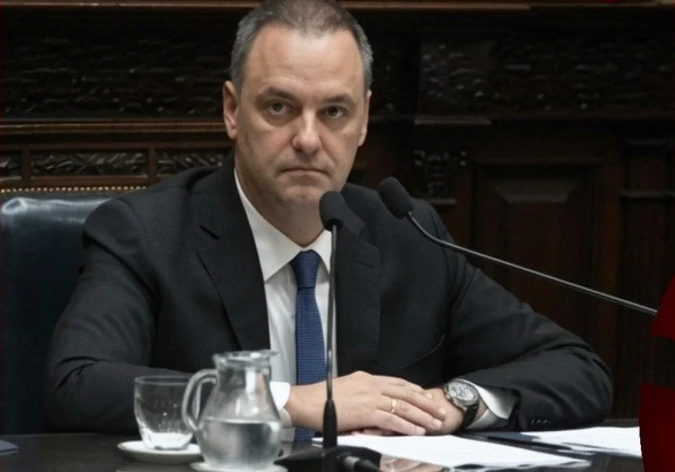 El diputado Ferraro apuntó contra el jefe de Gabinete: «Más temprano que tarde Adorni va a tener que sentarse en el recinto».