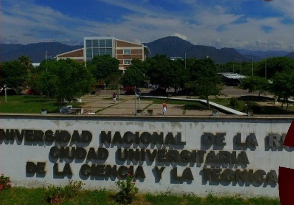 La Universidad Nacional de La Rioja oficializó el lanzamiento de su escuela de oficios con aval nacional.