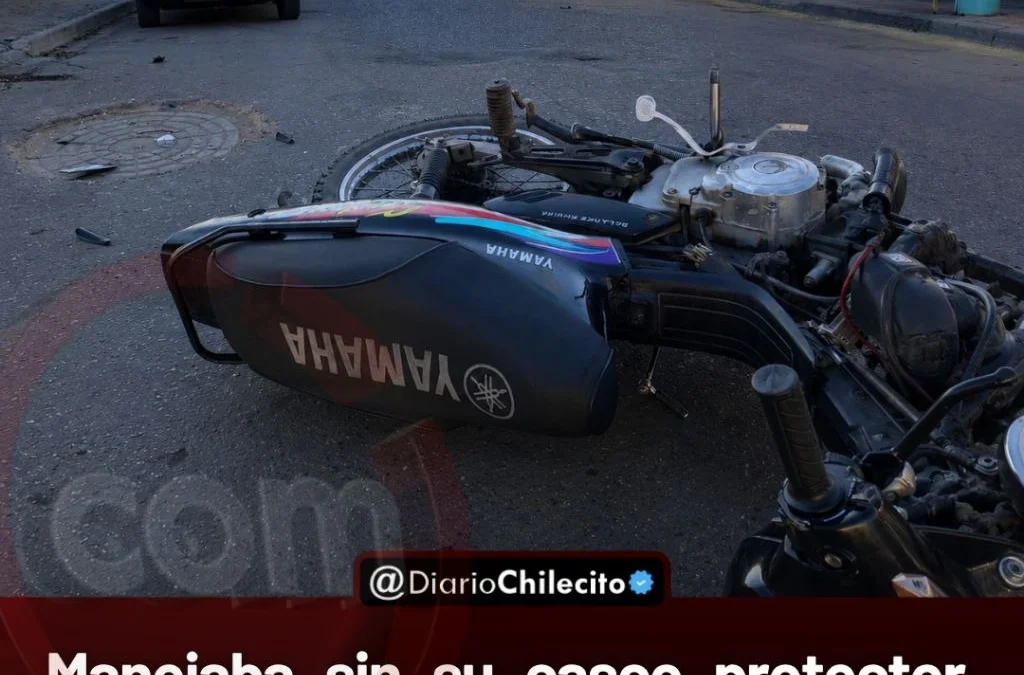 Manejaba sin su casco protector, sufrió dos cortes profundos en la cara y debieron suturarlo tras el fuerte impacto matutino.