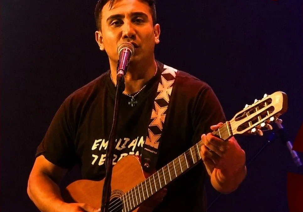 Tras una destacada gira por peñas y medios provinciales, Gonzalo Rojo estrena canción esta semana.