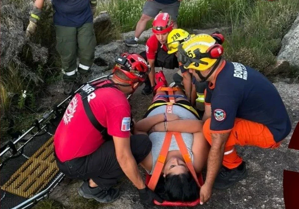 Esperan a más de 200 bomberos de todo el país para un mega simulacro de rescate en zonas agrestes en la Ciudad Deportiva.