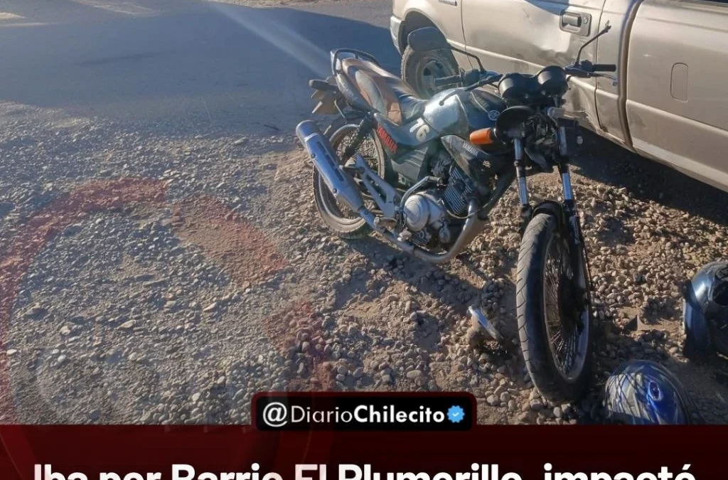 Iba por Barrio El Plumerillo, impactó de lleno contra la puerta de una Ford Ranger y terminó con una fractura múltiple expuesta.