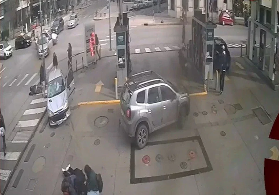 Inhabilitaron de por vida a la conductora que atropelló a un padre y a su hijo en Mar del Plata con una licencia falsa.