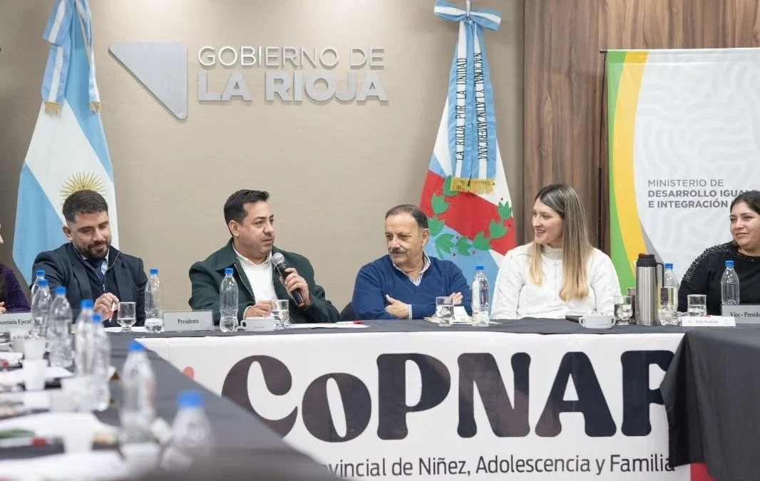 La Rioja reunió a los 18 municipios y lanzó nuevos programas para fortalecer la protección de las infancias