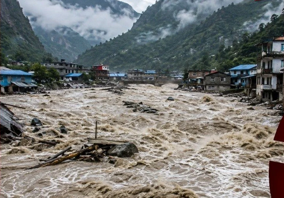 Inundación en la frontera de Nepal con China causa 72 muertos y una masiva búsqueda de extranjeros desaparecidos.