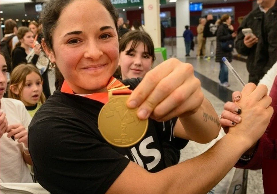 La capitana de Las Leonas pidió mejorar las condiciones del deporte argentino: «Si hicimos esto con lo que teníamos, imaginate con más apoyo».