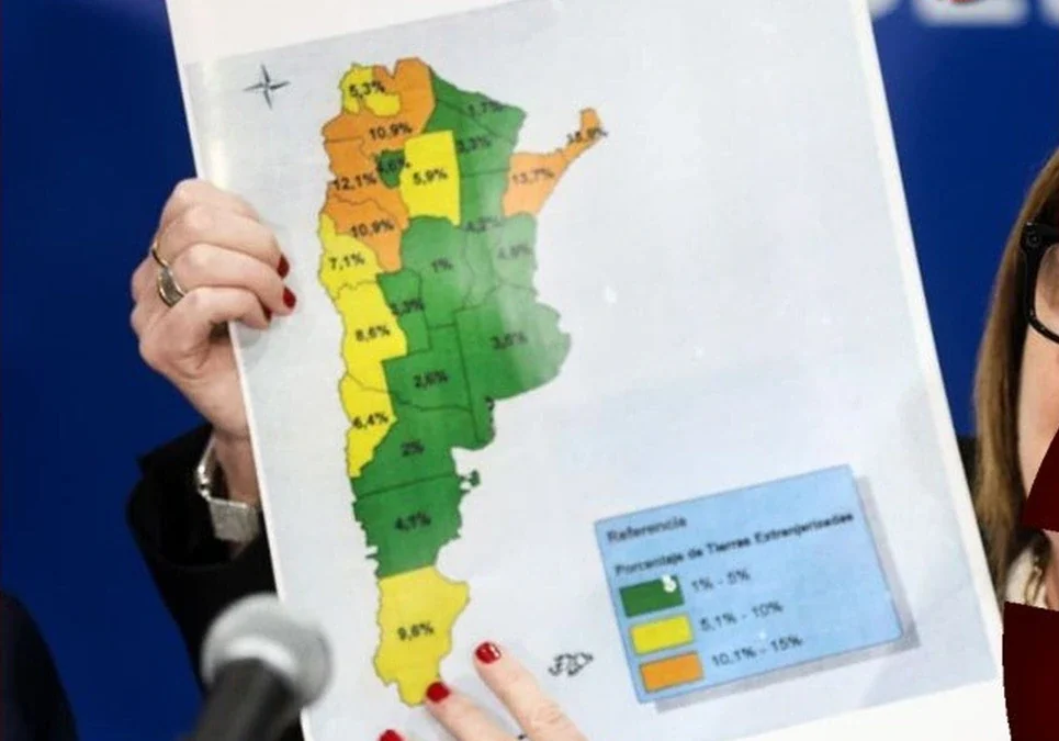 Senadores excluyó la extranjerización de tierras del proyecto de propiedad privada; discuten desalojos exprés y manejo del fuego.