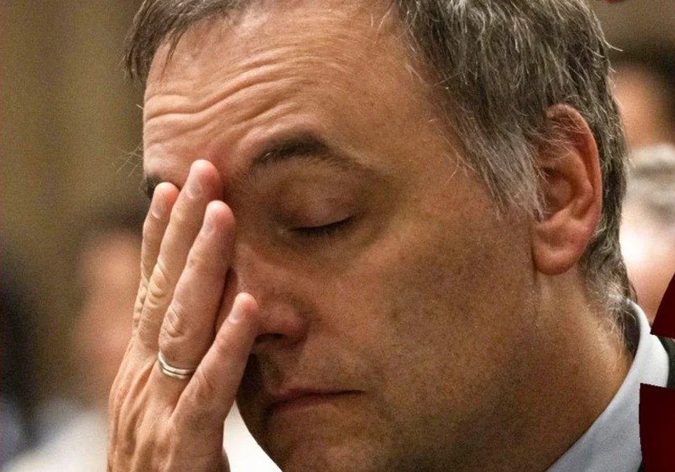 A horas de vencer el plazo, Manuel Adorni entregó la documentación para justificar su patrimonio y el origen de sus dólares.