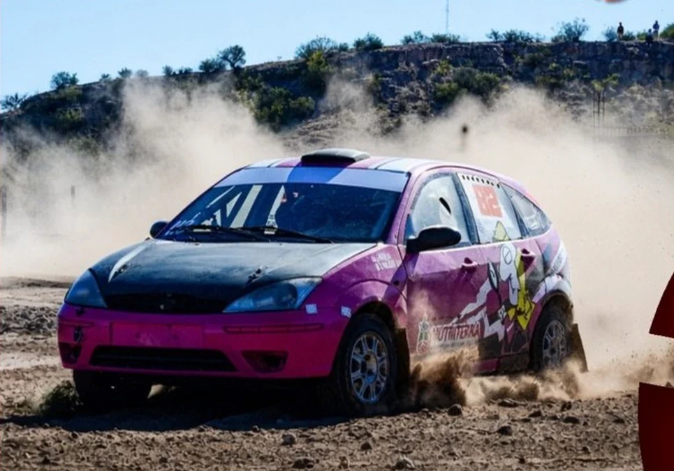 “Estamos peleando palo a palo y punteros por dos puntos y medio”: Juan Pizzo palpita la recta final del campeonato de Rally.