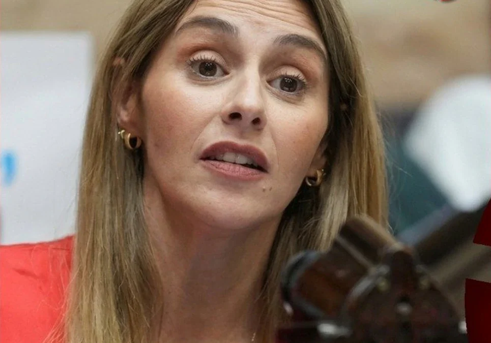 Guerra abierta en La Libertad Avanza: Marcela Pagano calificó a Karina Milei como “la jefa de la banda” y denunció robos en el Estado.
