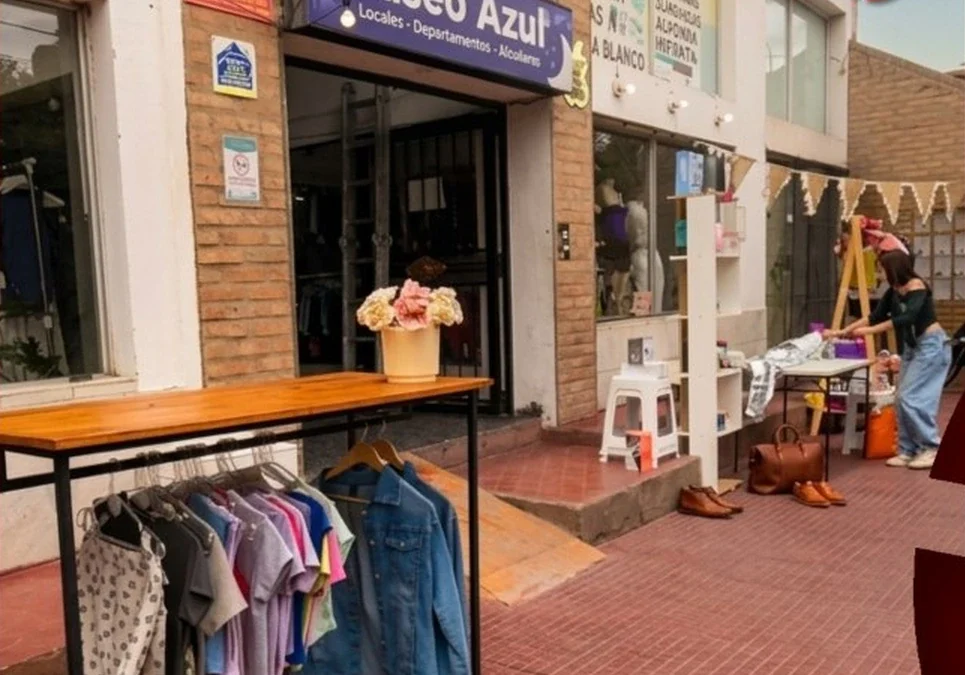 Últimos días para buscar el regalo de mamá: comercios de la Galería Paseo Azul anuncian ofertas desde $2.000.