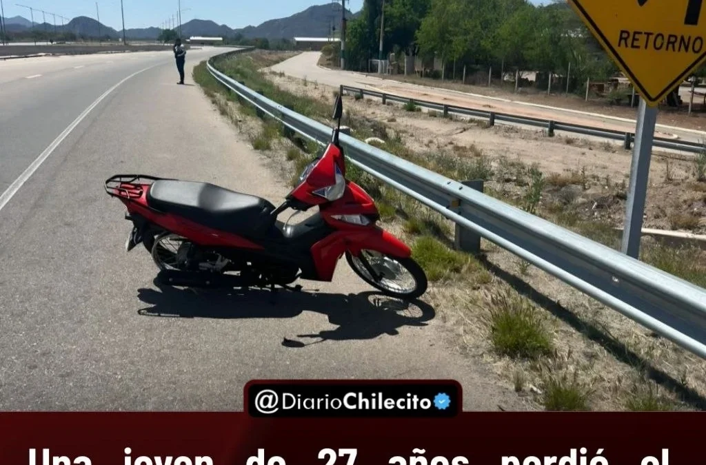 Una joven de 27 años perdió el control de una moto en la ruta 40, cayó y su acompañante de 33 terminó con la clavícula fracturada
